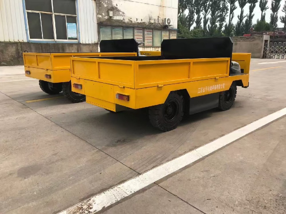 电动搬运车